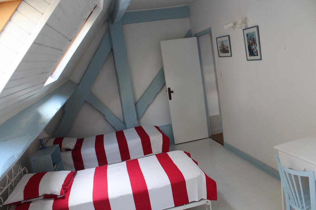 بوردو Chambres D'Hotes Les Marronniers الغرفة الصورة